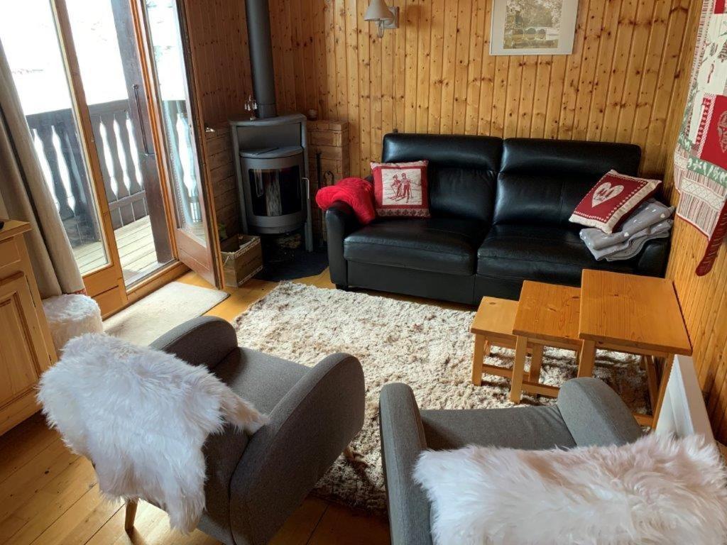 Chalet proche Morzine et la Léman WIFI offert Le Biot Esterno foto